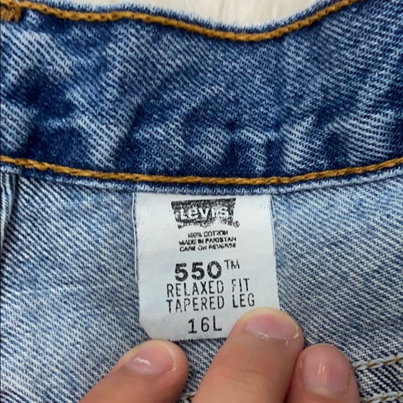 Levi Jean shorts - Picture 3 of 5